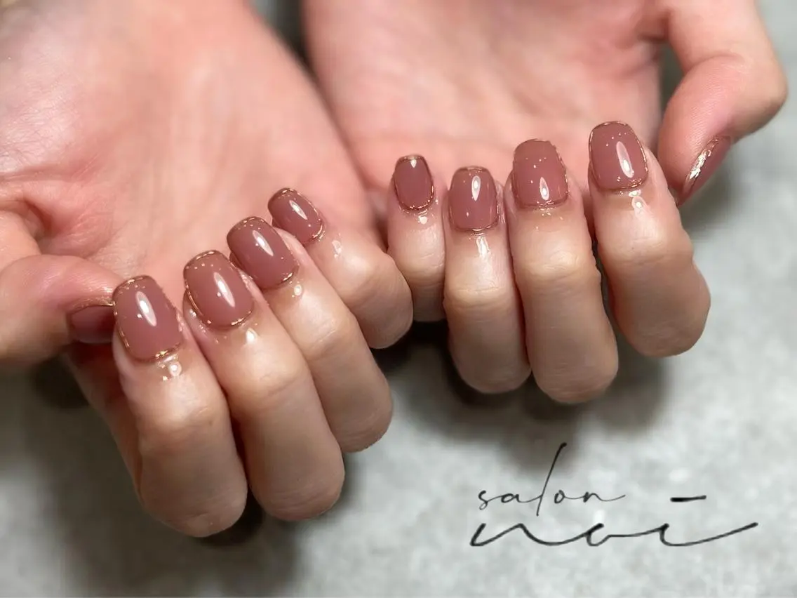 ネイル ミラーネイル salon noiのネイルデザイン