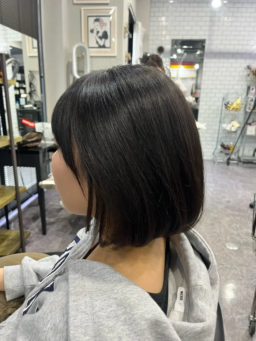 ミディアム カット 友滝 真菜美のヘアスタイル