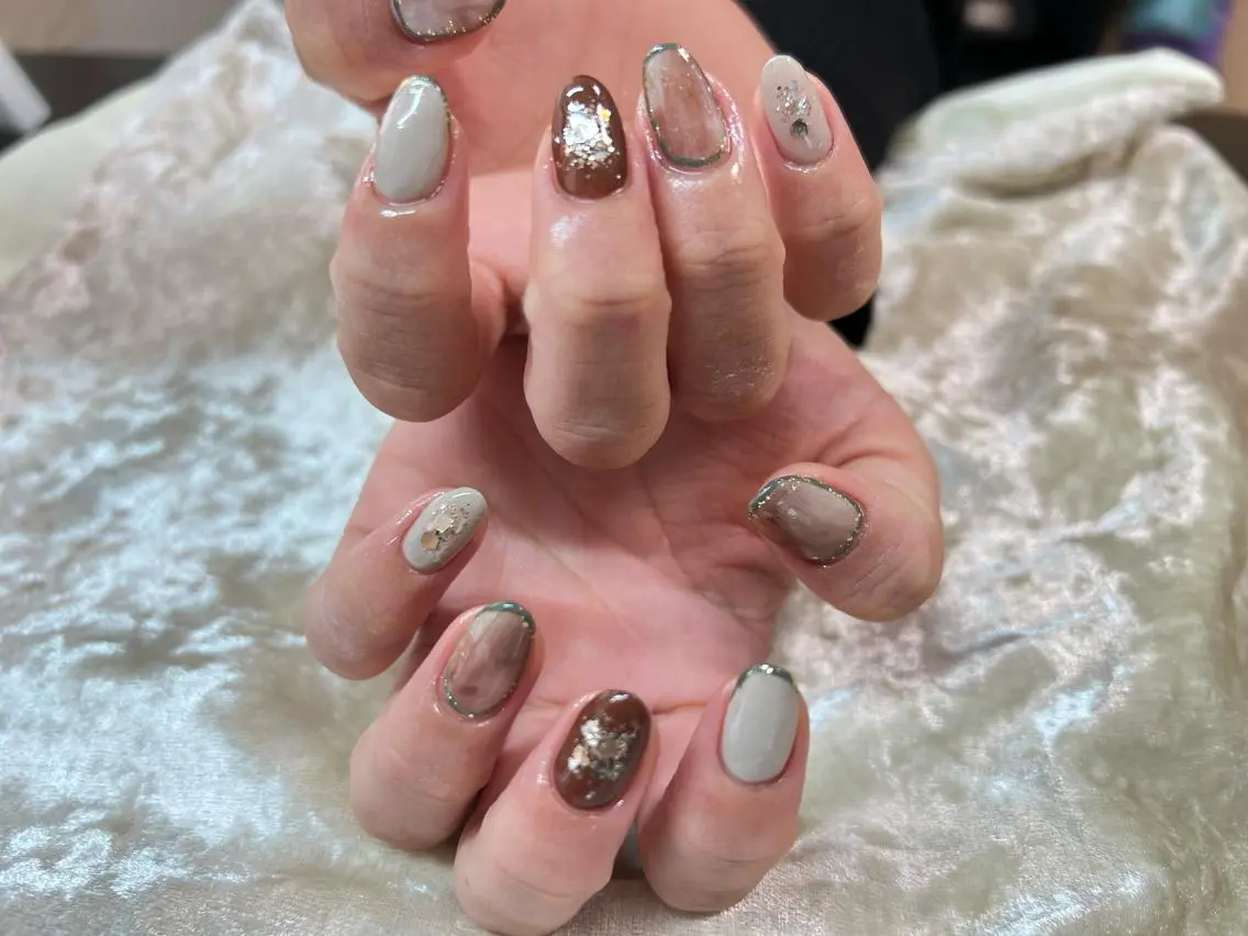 ネイル ブラウン ニュアンスネイル N.plus NaiLのネイルデザイン