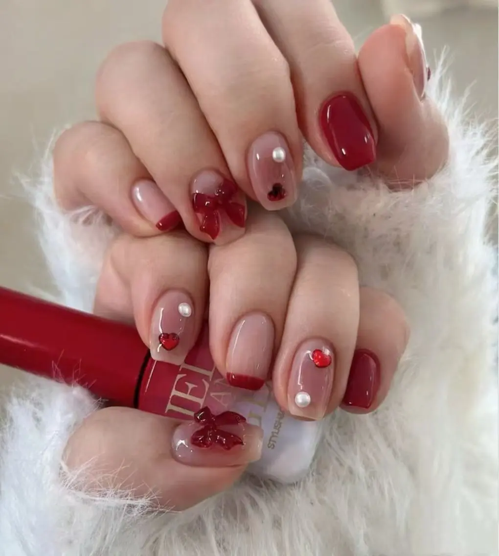 ネイル フラワーネイル フレンチネイル ジェルネイル ガラスフレンチ ハート ハンドネイル BabyYouMi nailのネイルデザイン