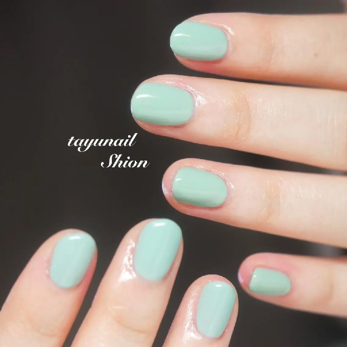 ネイル ブルー ジェルネイル ワンカラーネイル パラジェル 冬ネイル ネイルサロン 【たゆnail】のネイルデザイン