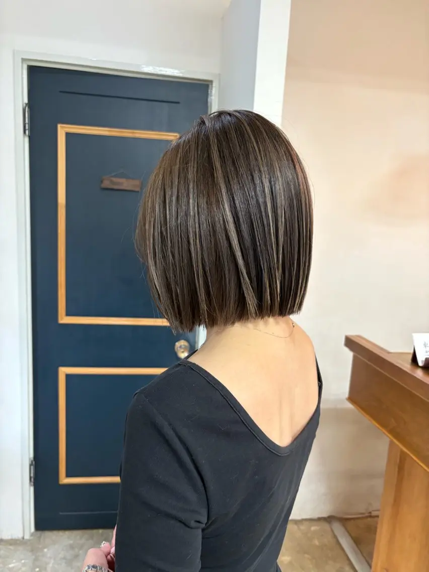 ミディアム カラー ボブ カット ヘアカラー トリートメント takada kohのヘアスタイル