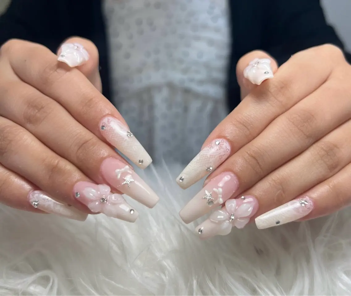 ネイル ハンドネイル T.Lee Nail Lilyのネイルデザイン