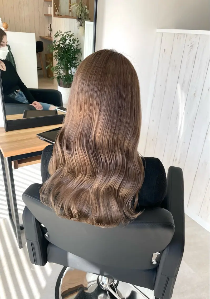カラー ヘアカラー 河合 愛実のヘアスタイル