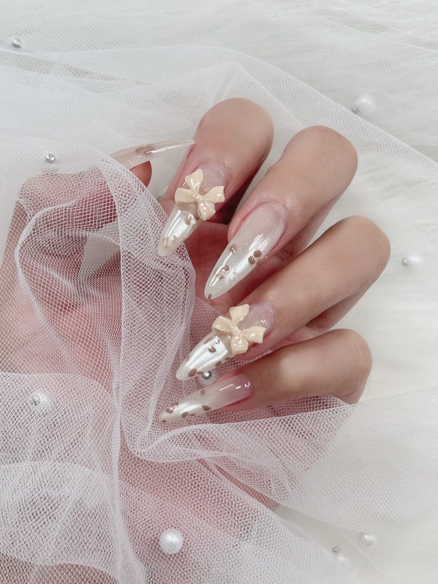 ネイル ジェルネイル 韓国ネイル ロングネイル マグネットネイル 持ち込み ハンドネイル サリー ネイル ラボのネイルデザイン