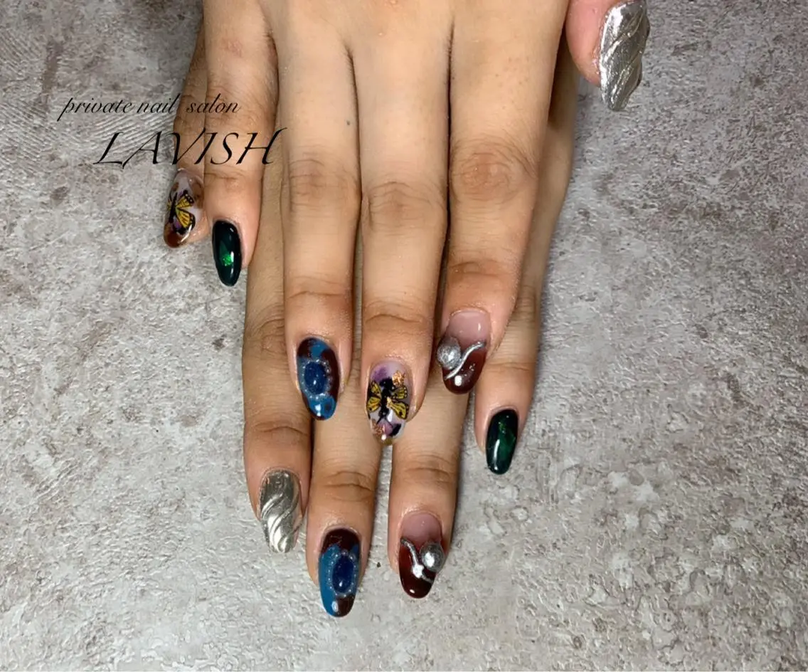 ネイル 氷ネイル・うるうるネイル 韓国ネイル ニュアンスネイル ワンカラーネイル 春ネイル LAVISH 大和店 emi･:*+のネイルデザイン
