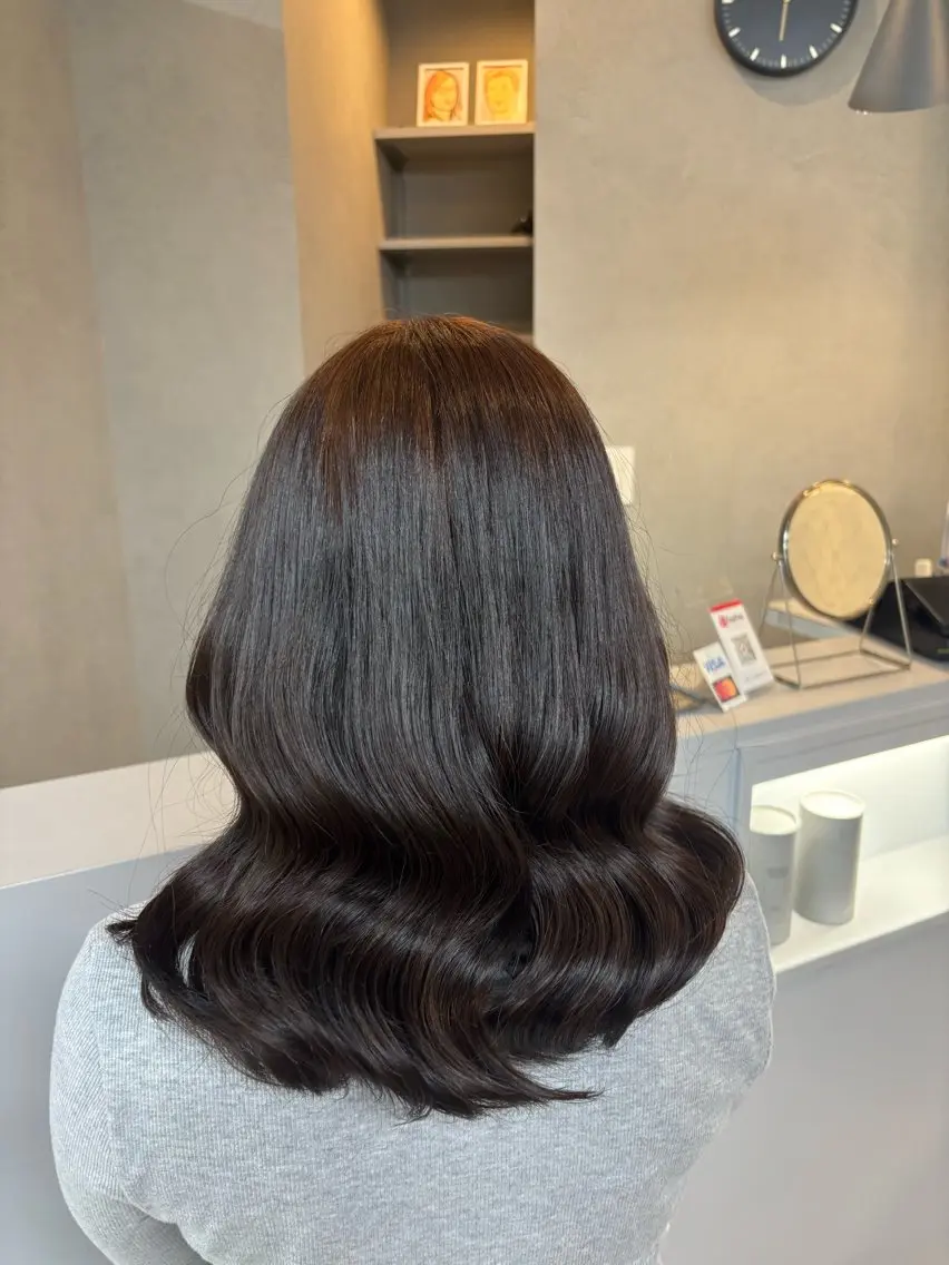セミロング カラー ヘアカラー miyu♡ 艶髪カラーのヘアスタイル