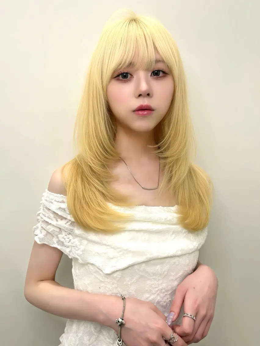 ミディアム カット ヘアカラー PULSE ASAHIのヘアスタイル