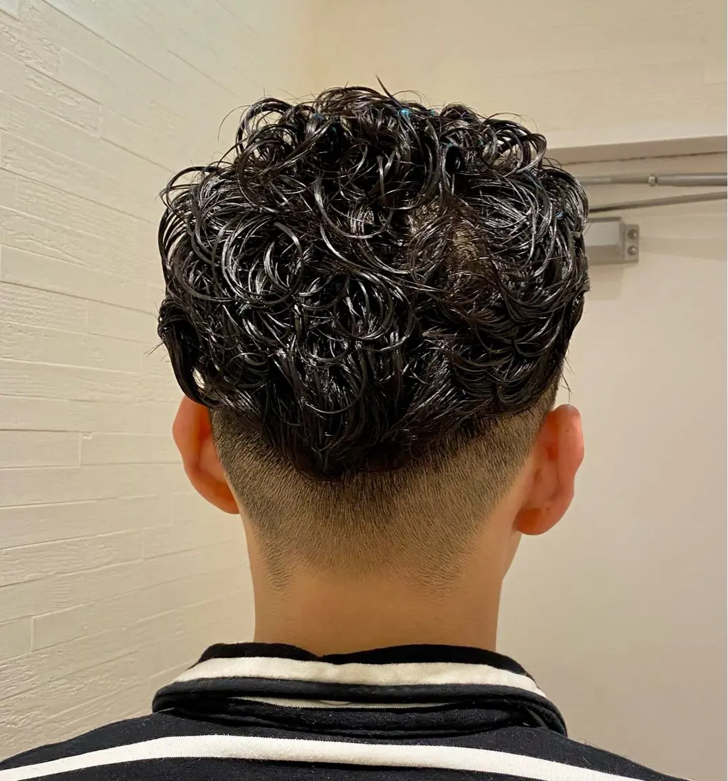 パーマ メンズ カット パーマ イシカワ ユウタのヘアスタイル