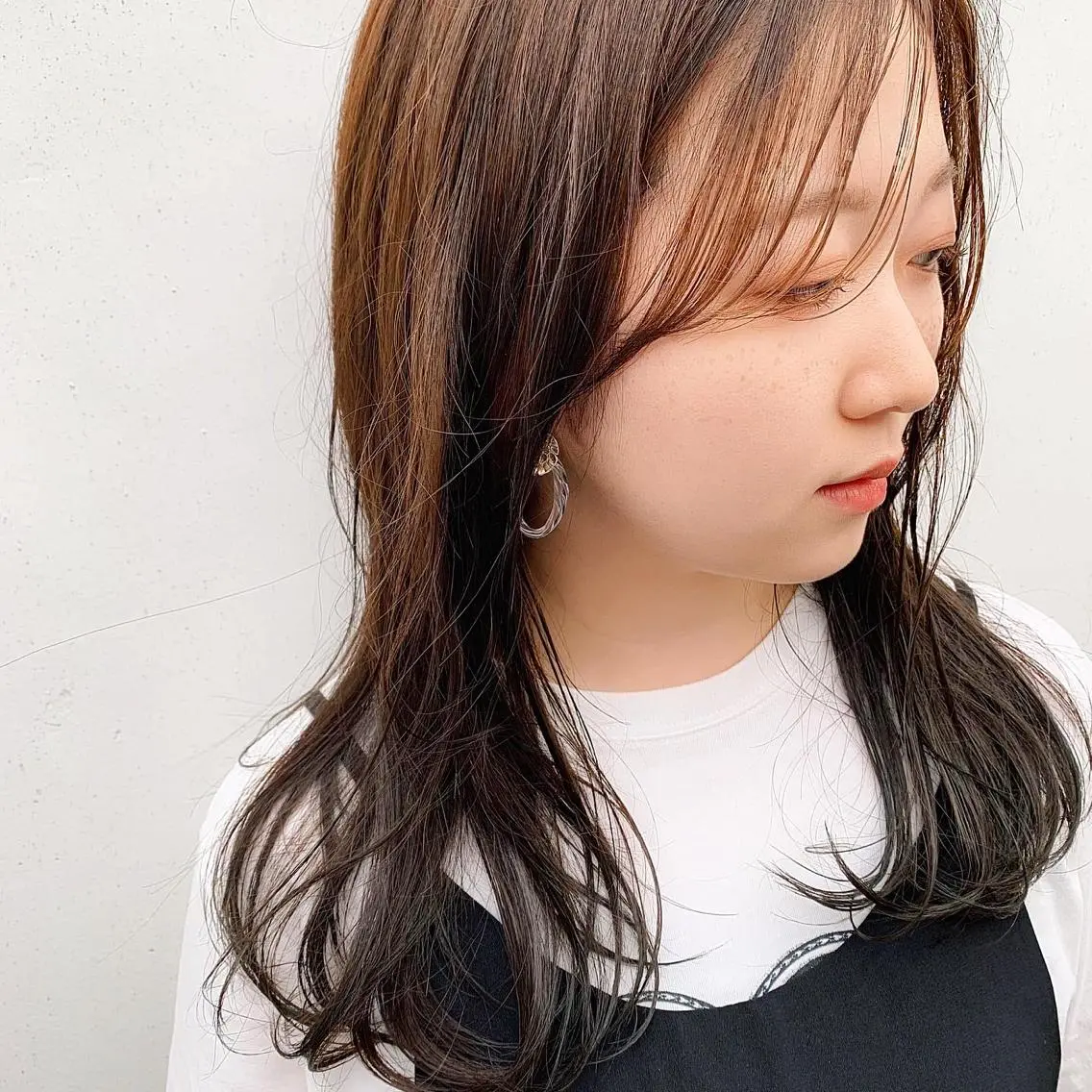 ミディアム カラー 中川 竜誠のヘアスタイル