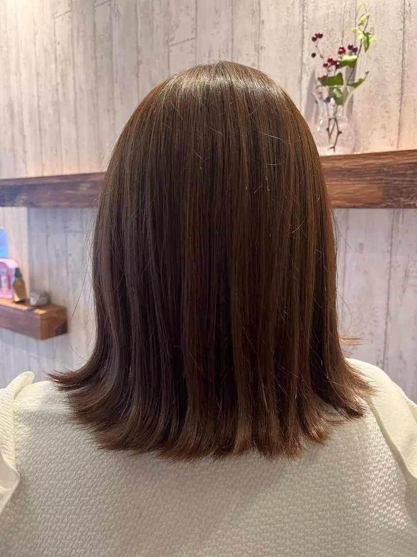 カラー 坂井 まりんのヘアスタイル