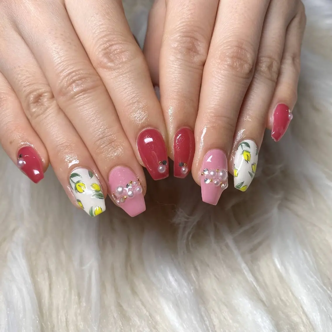 ネイル チークネイル フレンチネイル キラキラネイル 韓国ネイル マグネットネイル ハンドネイル BelireMaa Nail&eyeのネイルデザイン