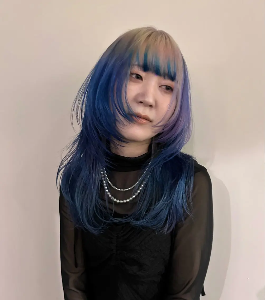 ロング カラー ヘアカラー 7Bridge 滝内ひよりのヘアスタイル