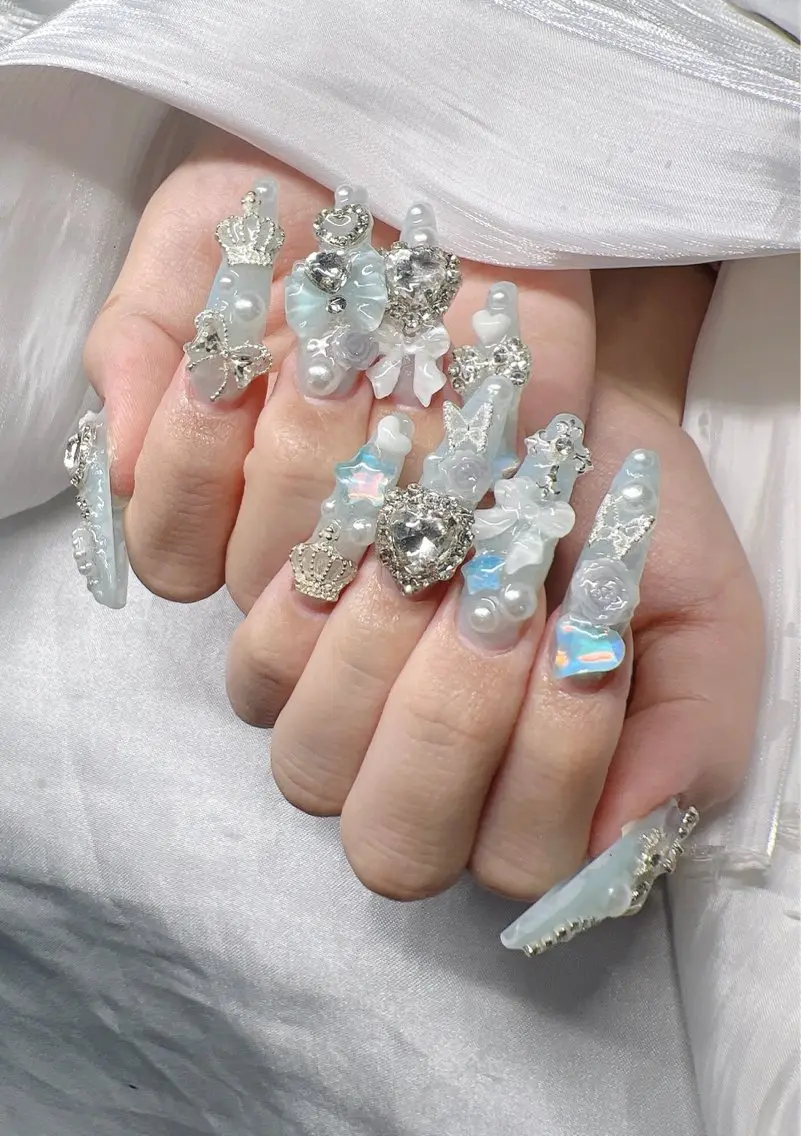ネイル 長さ出し グラデーション 卒業式 キラキラネイル マグネットネイル ハンドネイル Lee Nailsのネイルデザイン