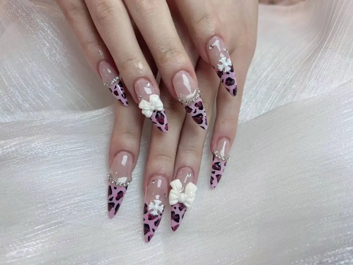 ネイル アートネイル フットネイル フレンチネイル ジェルネイル ハート babarla Nailのネイルデザイン