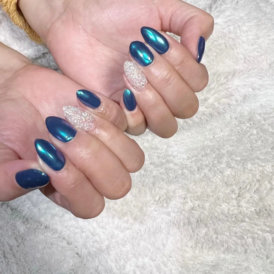 ネイル アートネイル オーロラネイル ジェルネイル ゴールド ハート ハンドネイル フットネイル nail salon mieux(ミュー)のマツエク・マツパデザイン