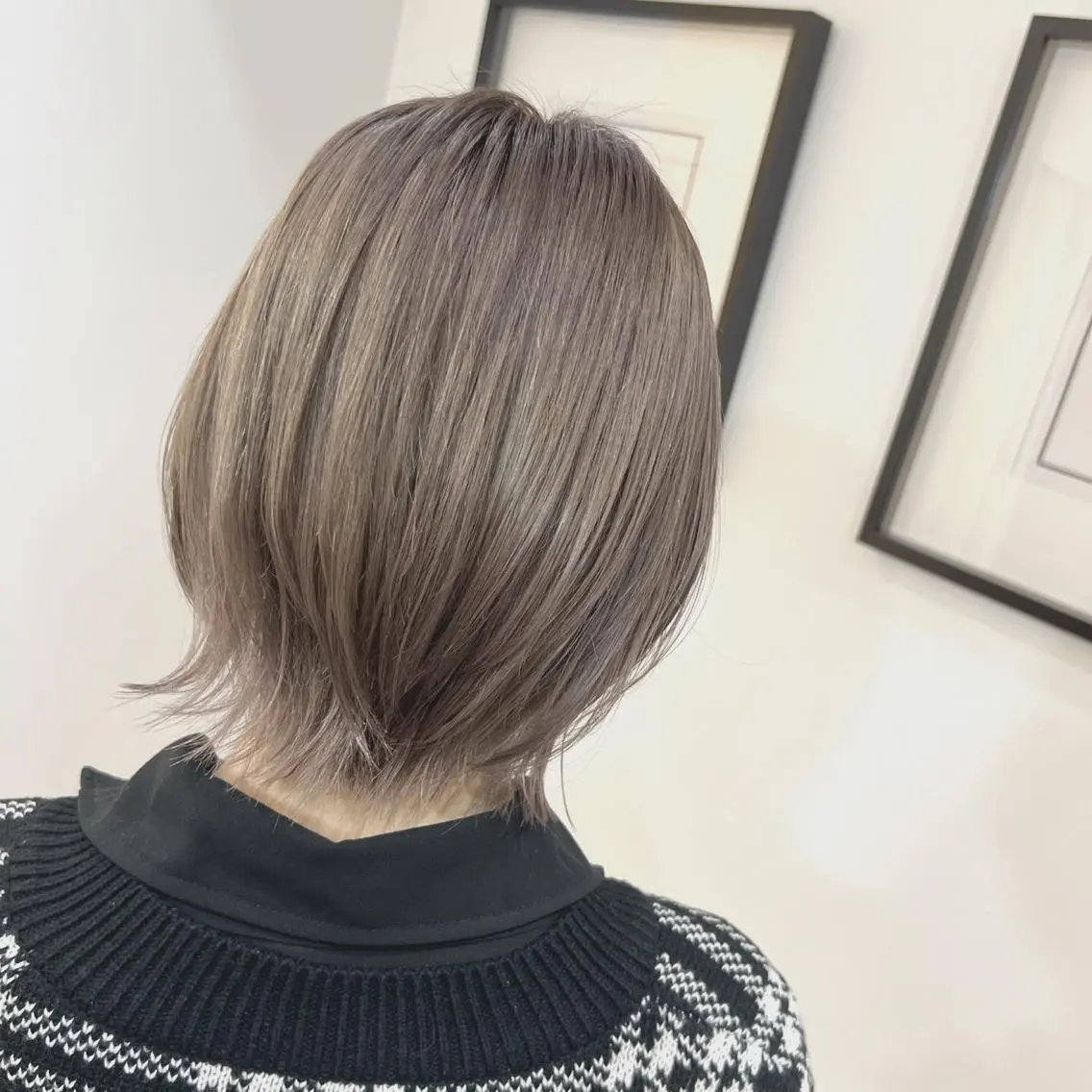 ショート カラー グレージュ カット ヘアカラー トリートメント ブリーチなしWカラー ✨縮毛矯正✨ワタベのヘアスタイル