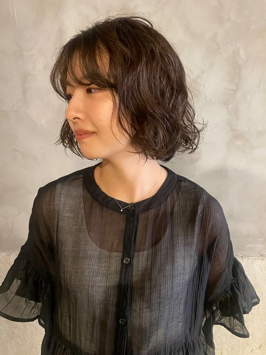 ミディアム カラー パーマ ミディアムパーマ カット パーマ トリートメント ayane⭐️ボブ・ ショート・パーマのヘアスタイル