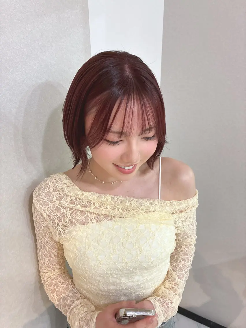 ショート カラー ボブレイヤー ボブ くびれヘア レイヤーカット ハナダ メイのヘアスタイル