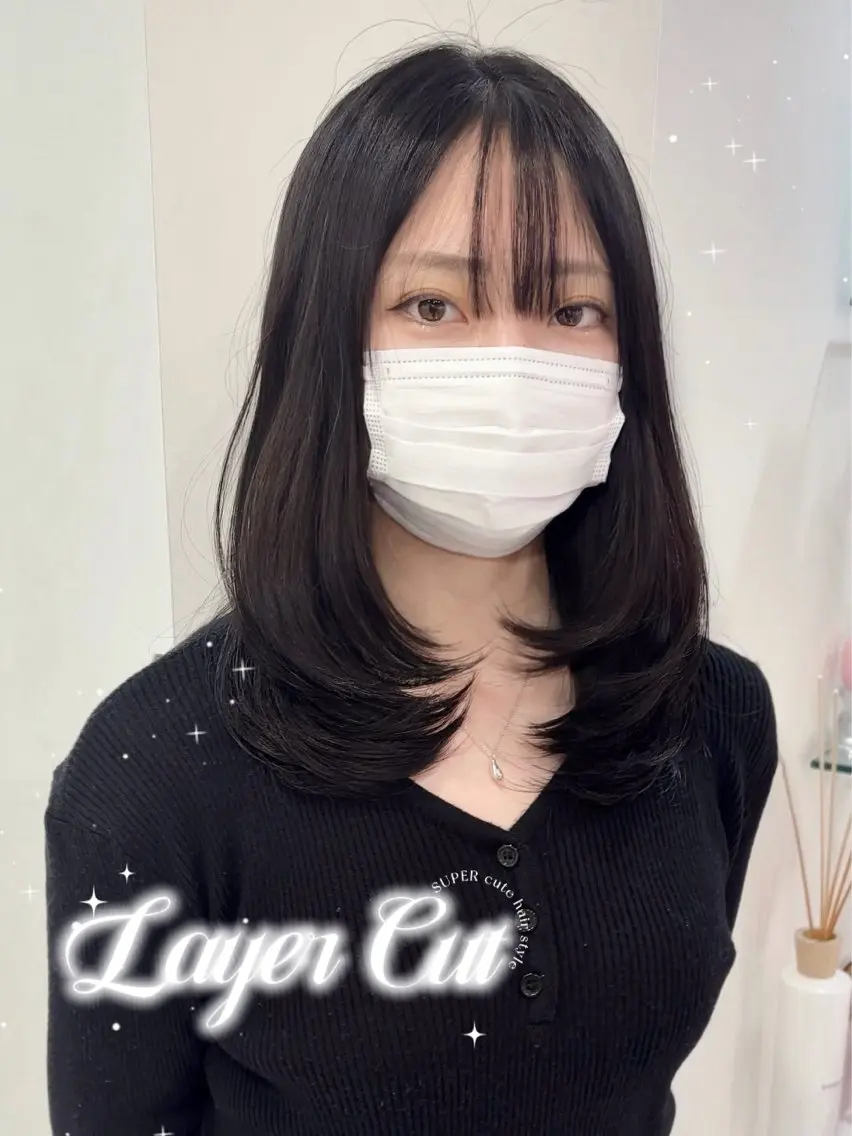 ミディアム ミディアムレイヤー レイヤーカット カット ヘアカラー MONA HIYORIのヘアスタイル