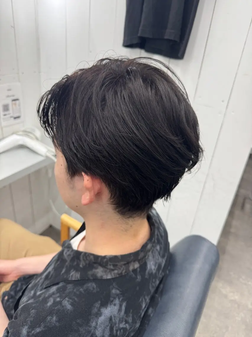ショート ヘアカラー 永野 瑛大のヘアスタイル