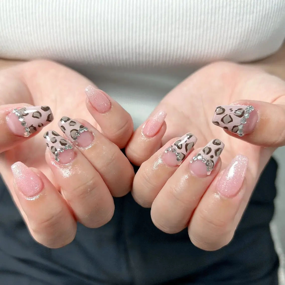 ネイル アートネイル フラワーネイル フットネイル フレンチネイル ジェルネイル ハンドネイル UM Nail Salonのネイルデザイン