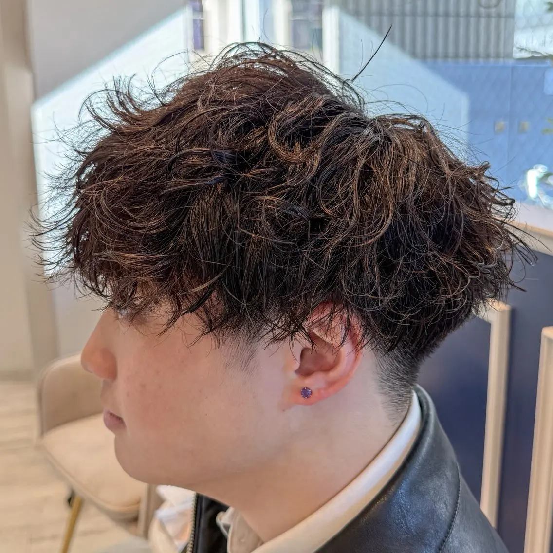 ショート パーマ メンズ 波巻きパーマ カット 吉田 新平のヘアスタイル
