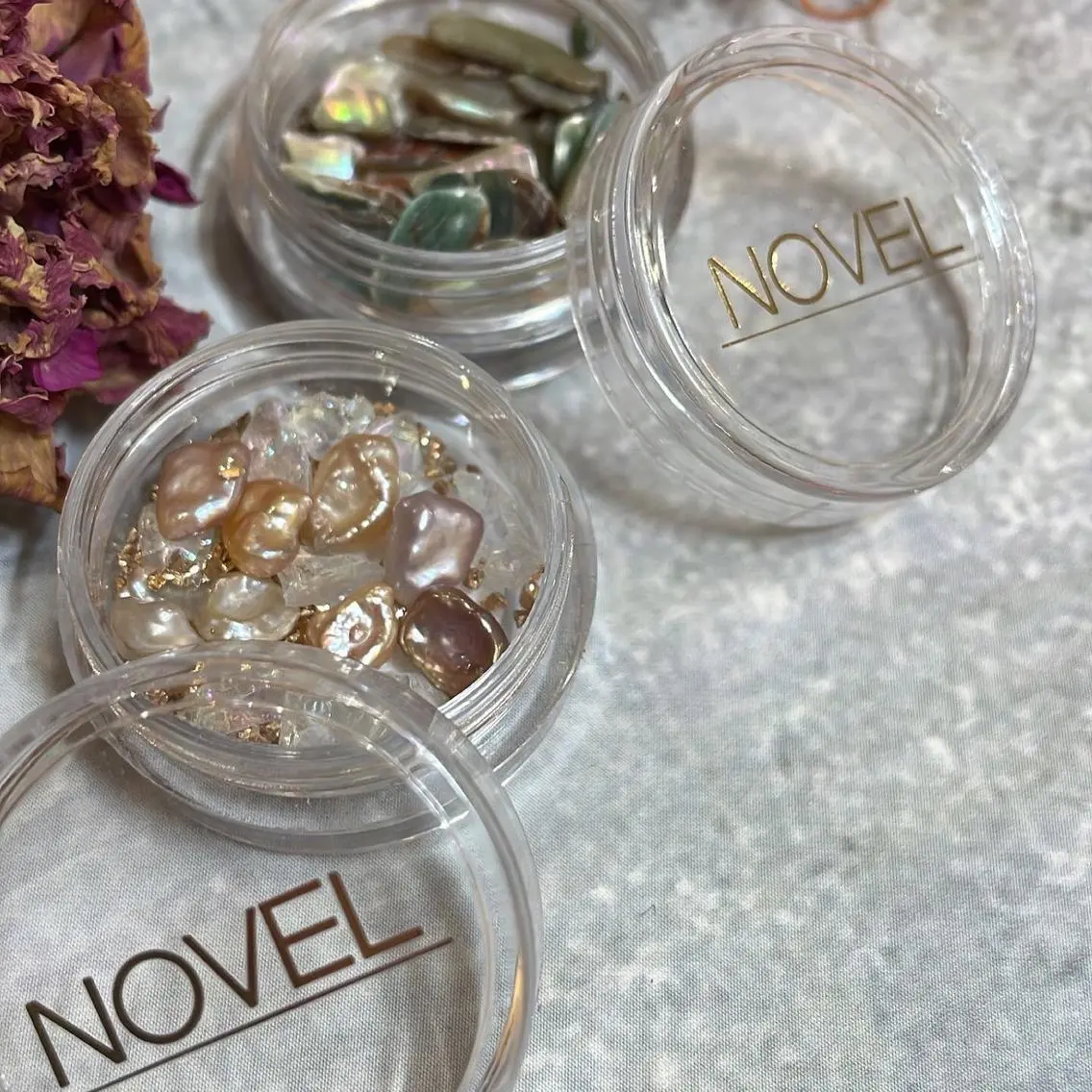 ネイル ラメ(グリッター) +pur nail luxury店のネイルデザイン