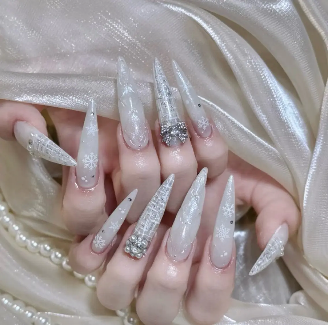 ネイル ENSalon 愛佳のネイルデザイン