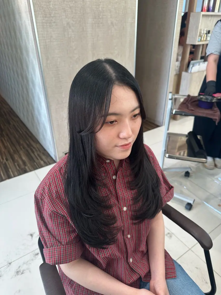 ロング レイヤーカット 小顔カット カット ヘアカラー 御舩 青衣のヘアスタイル