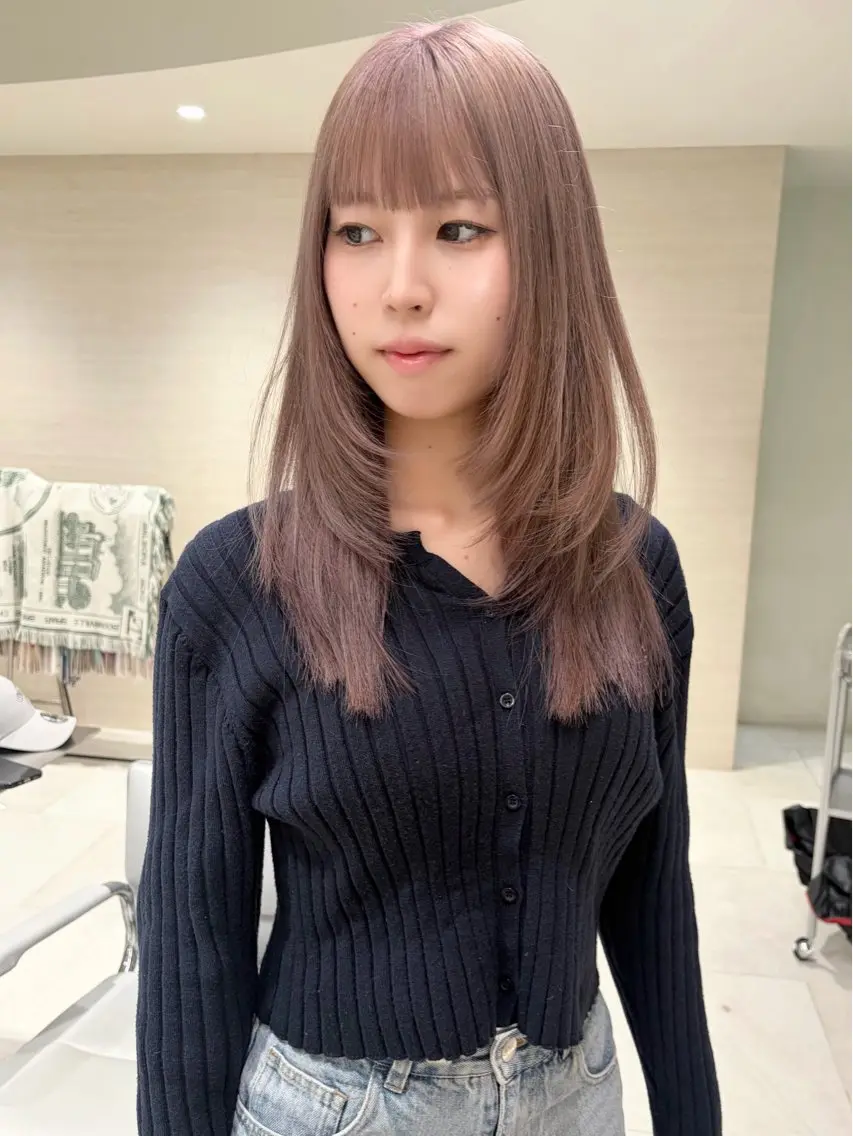 ロング ラベンダーベージュ kiyono ⭐︎ダブルカラーのヘアスタイル