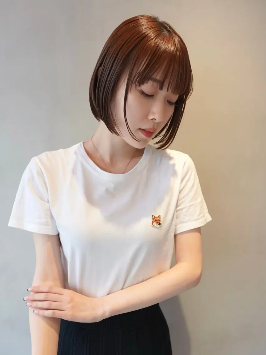 ショート カラー 切りっぱなしボブ ボブ カット ヘアカラー トリートメント 切りっぱなしボブ/ 艶カラー/綾莉のヘアスタイル