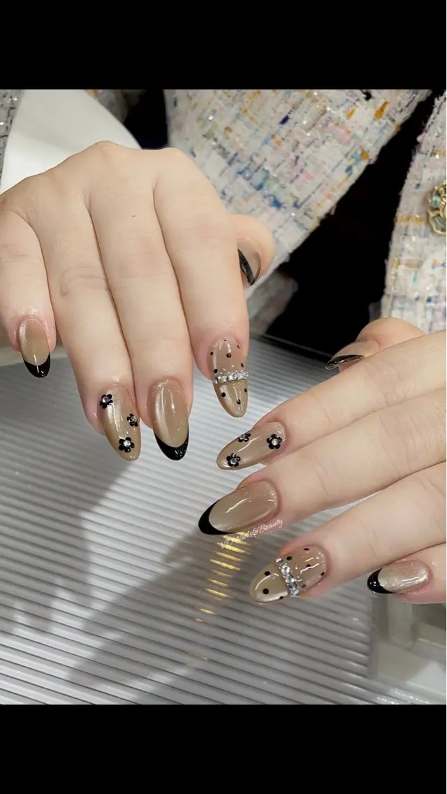 ネイル 秋 Nailsのネイルデザイン
