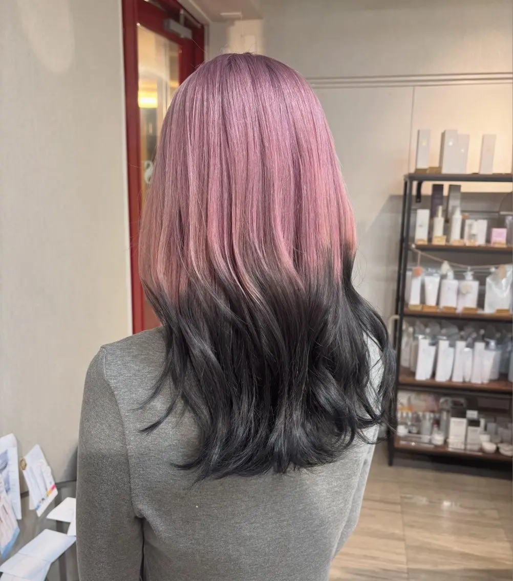 ロング カラー 透明感ブラウン｜ レイヤー｜小寺 葵のヘアスタイル