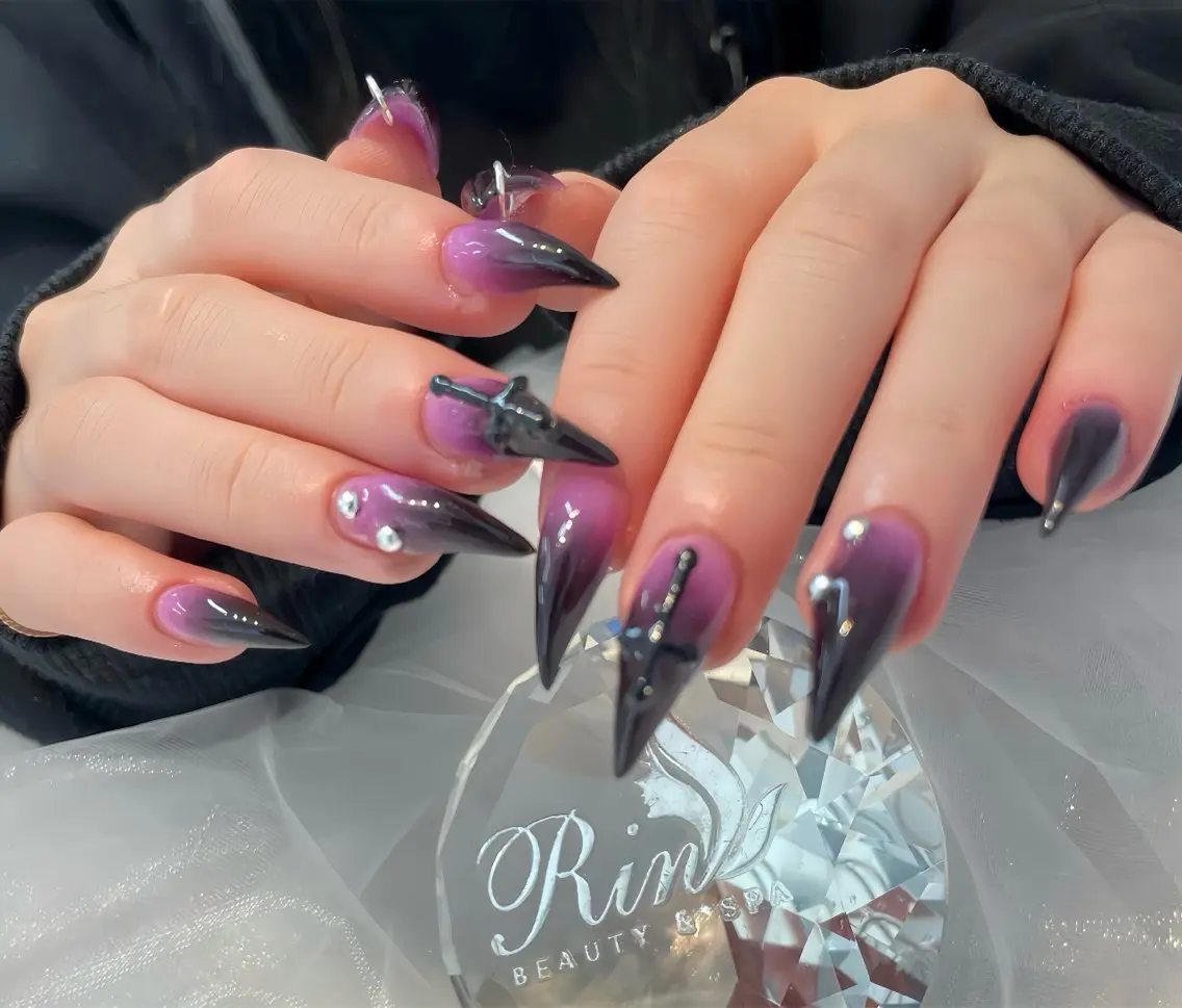 ネイル オーロラネイル チークネイル 桜ネイル クリアネイル ドット ハンドネイル Rin Nail 新大久保店のネイルデザイン