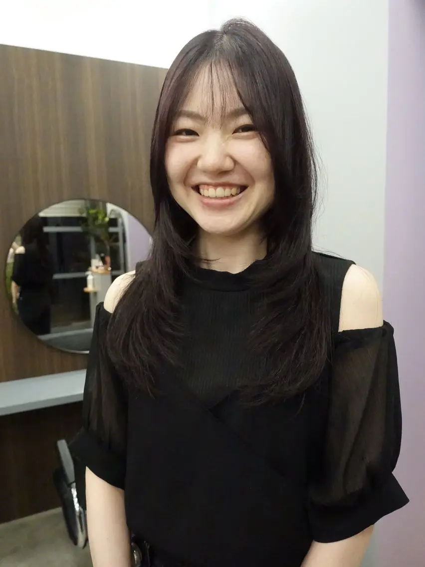 ミディアム レイヤーカット 広美◎ <hiromi>のヘアスタイル