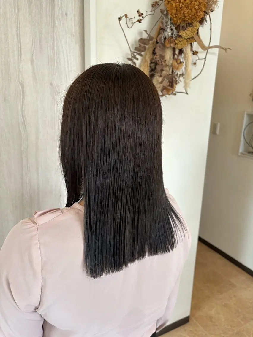 ミディアム カラー 透明感カラー 衛藤 澄玲のヘアスタイル