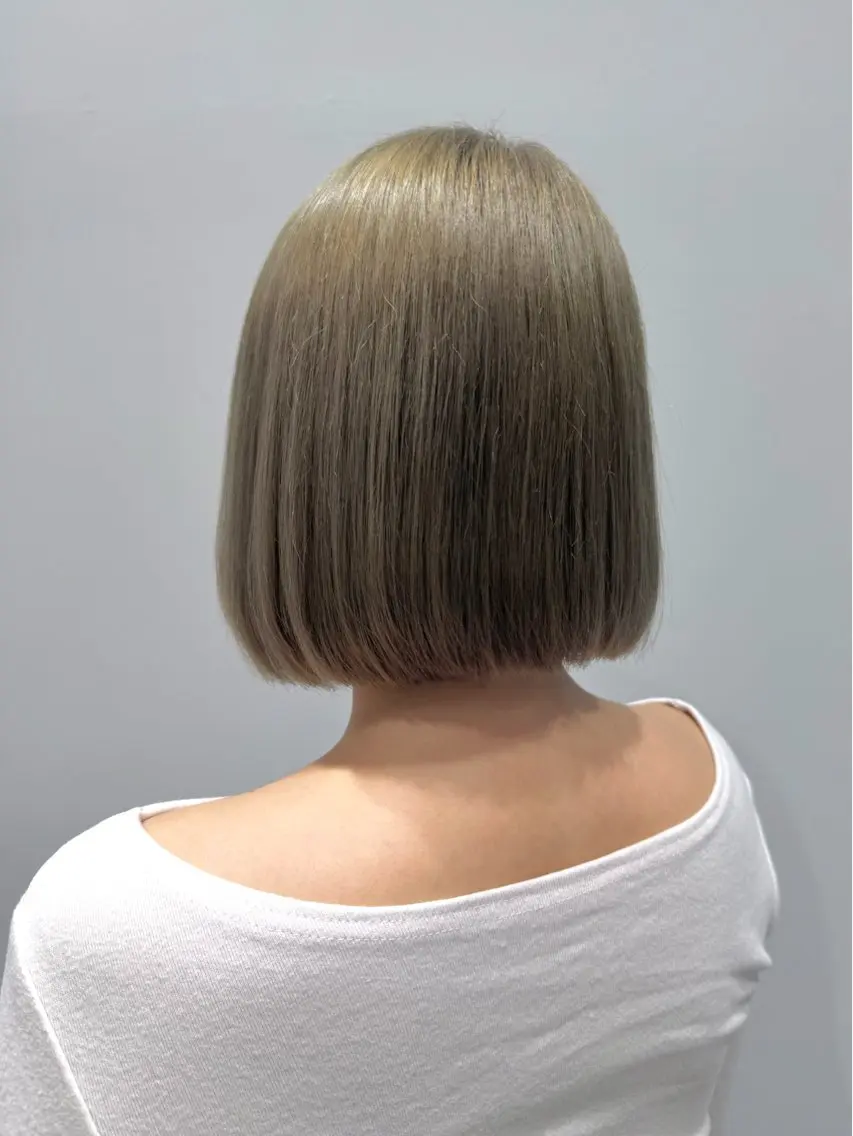 ショート カラー ヘアアレンジ ブリーチ ハイトーンカラー ボブ Hair&Make Allureのヘアスタイル