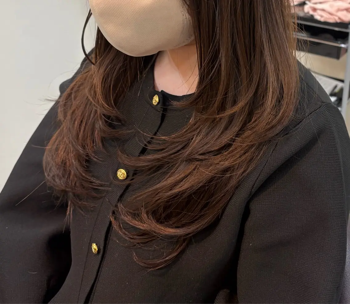 セミロング 皆川 優奈のヘアスタイル