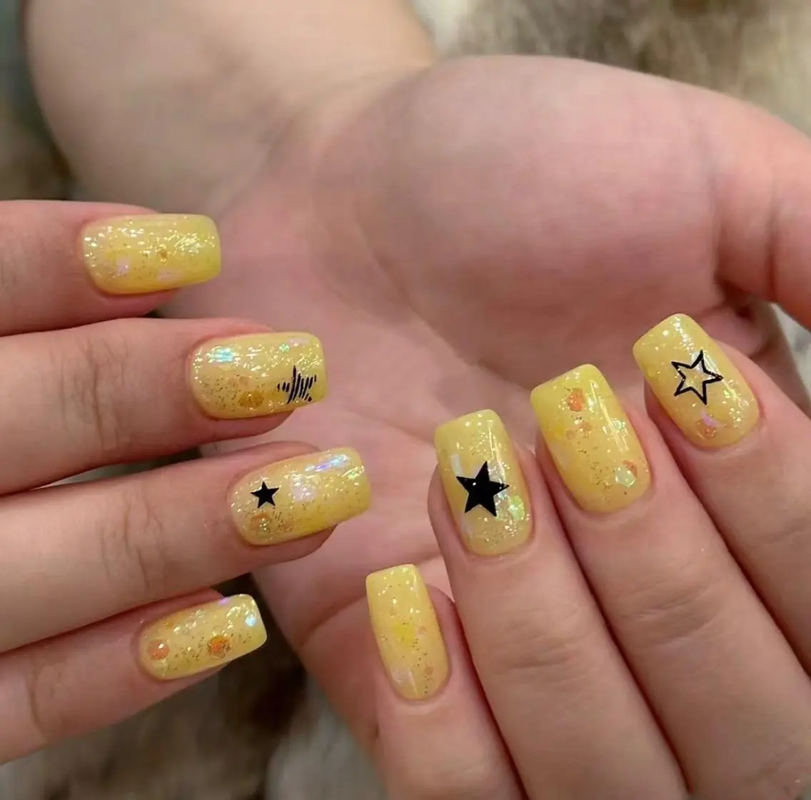 ネイル ハンドネイル 🎀 Ayaka_nailのネイルデザイン
