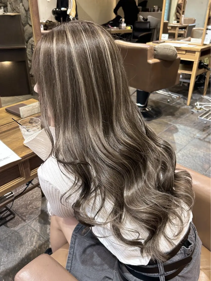 ロング カット ヘアカラー トリートメント 北嶋 彩乃のヘアスタイル