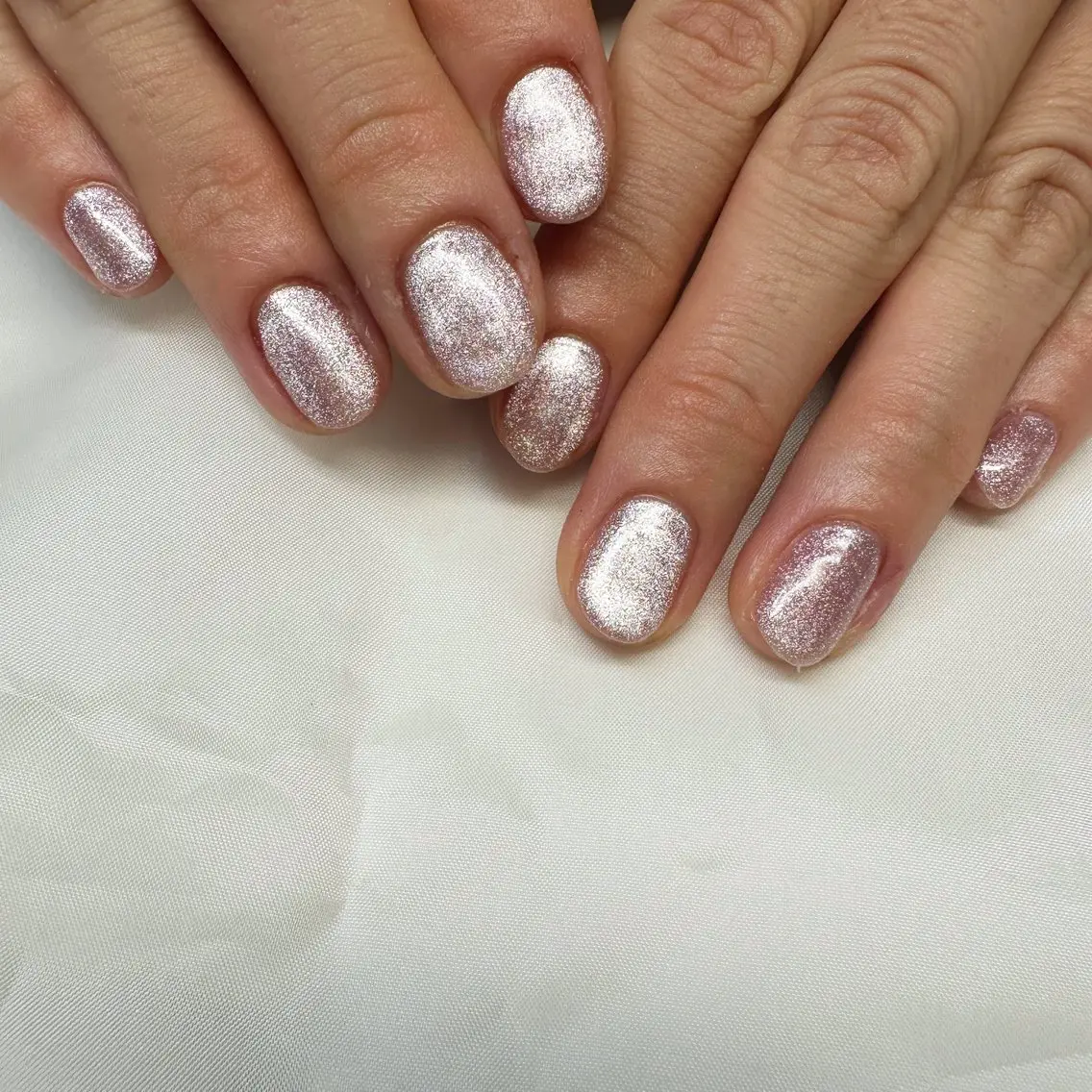 ネイル クリアネイル 氷ネイル・うるうるネイル キラキラネイル 韓国ネイル ラメ(グリッター) 🪞KAPE NAIL 🪞のネイルデザイン