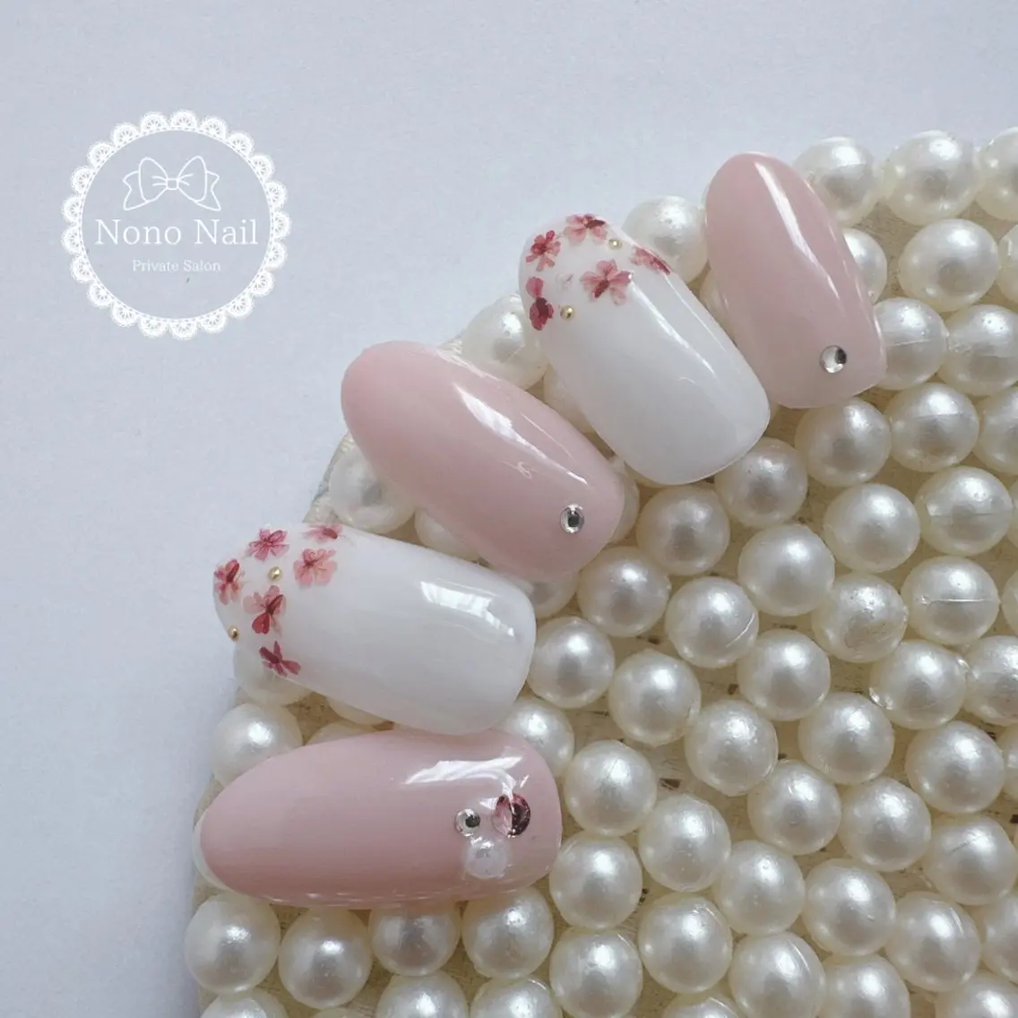ネイル アートネイル ピンク シンプルネイル 春ネイル ストーンネイル Nono Nail ノノネイルのネイルデザイン
