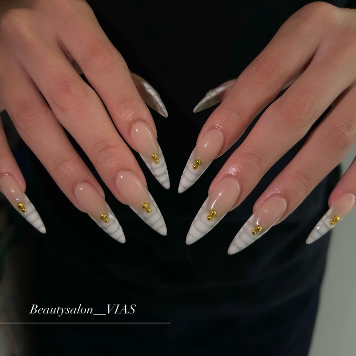 ネイル ハンドネイル YUI VIAS ~EYE&NAIL~のマツエク・マツパデザイン