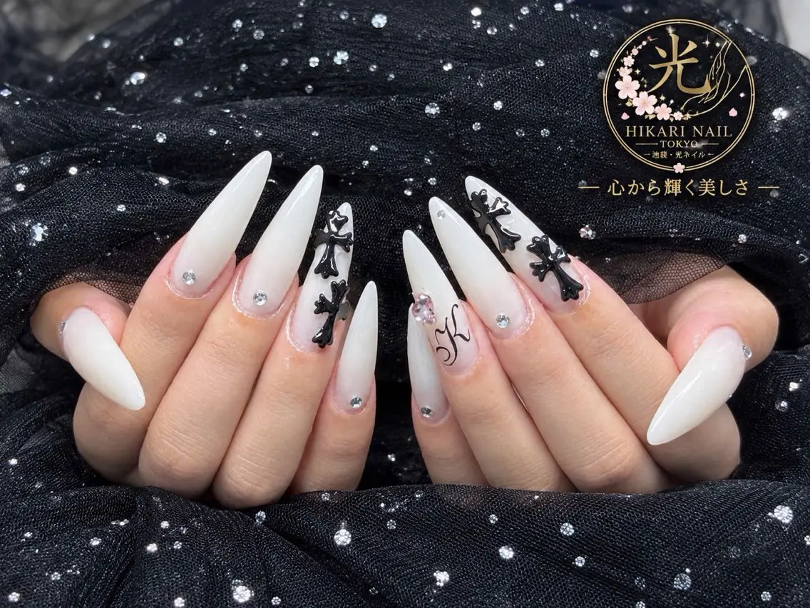 ネイル チークネイル 長さ出し フレンチネイル ガーリー ハート ハンドネイル HikariNail Ikebukuroのネイルデザイン