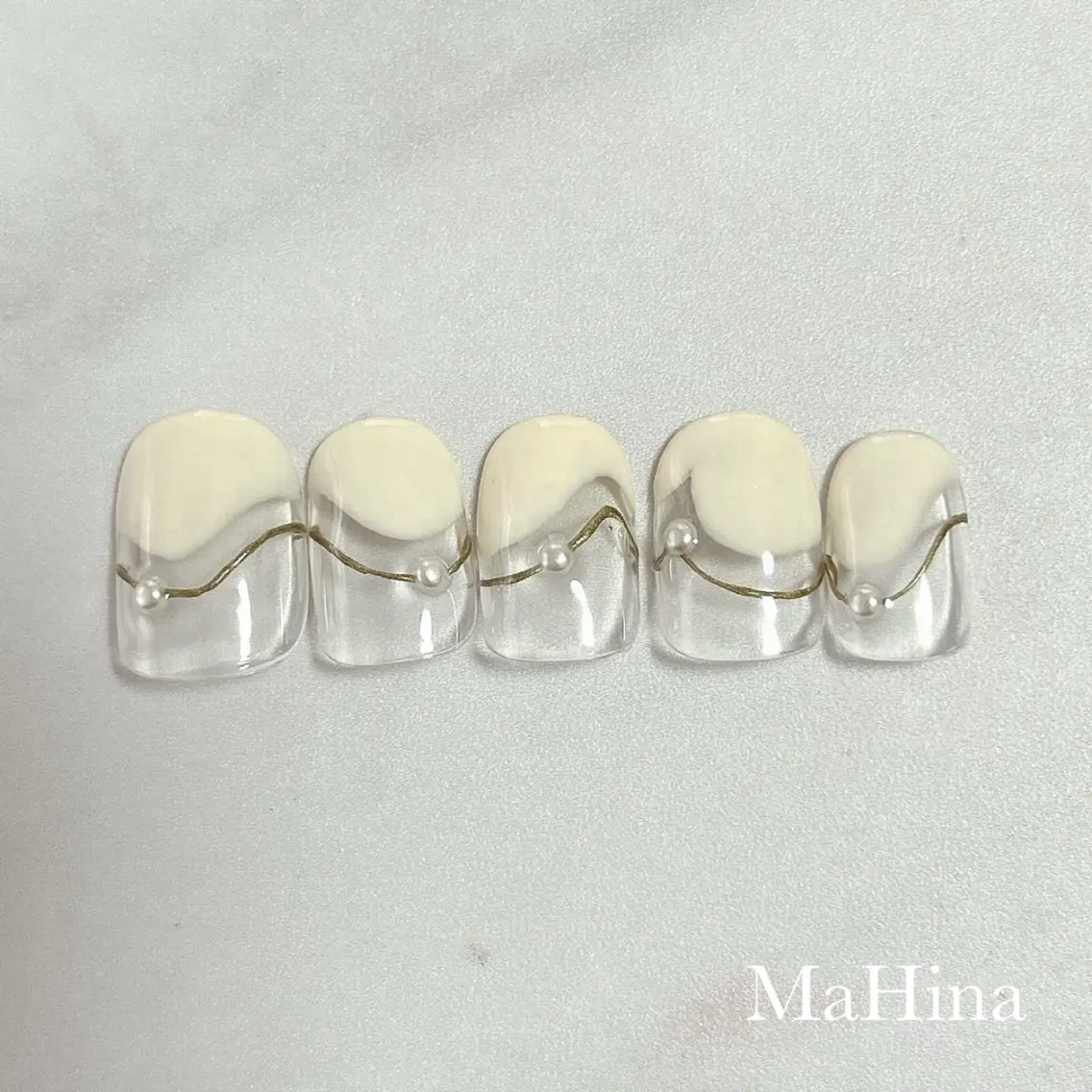 ネイル フレンチネイル ジェルネイル ハンドネイル Le Vernis MaHina・まひなのネイルデザイン