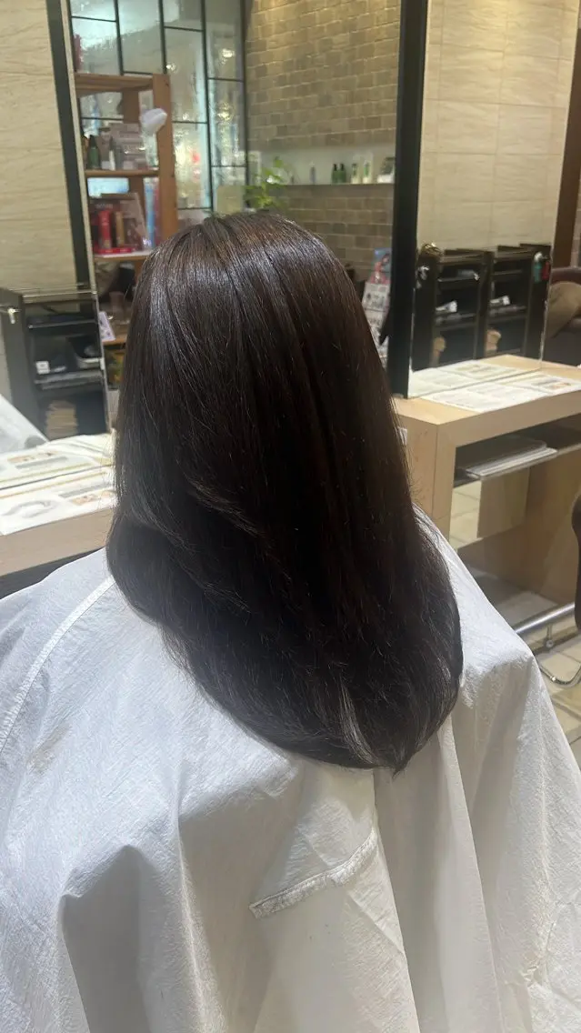 ロング 岡﨑 怜奈のヘアスタイル