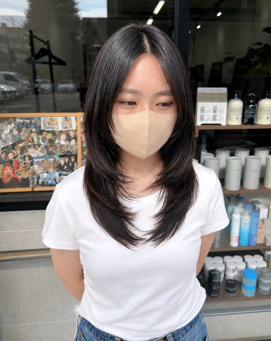 セミロング ハッシュカット カット darts リョウのヘアスタイル