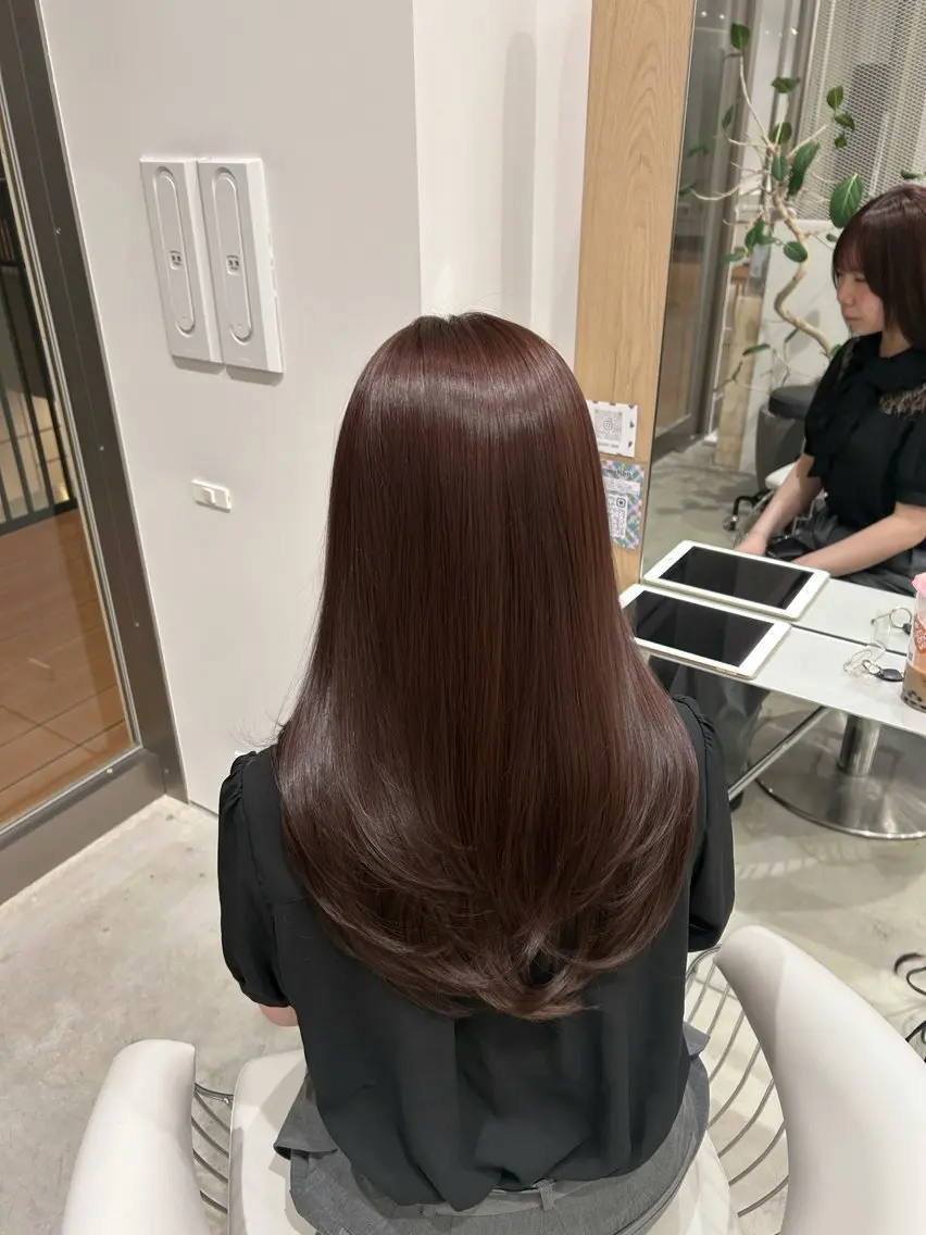 ロング カット ヘアカラー トリートメント mana /韓国風レイヤーのヘアスタイル