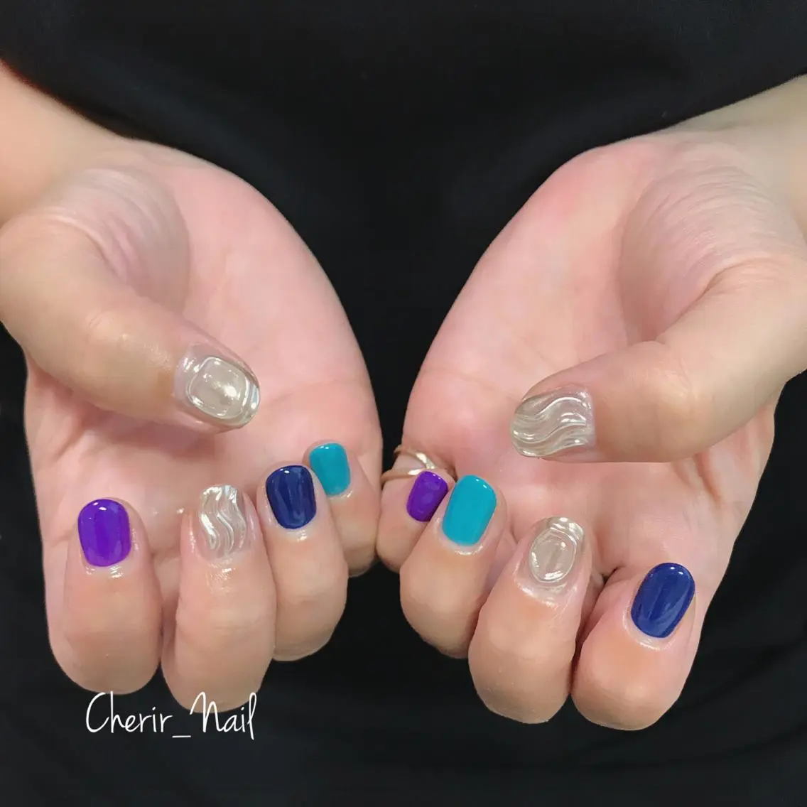 ネイル アートネイル カジュアル ミラーネイル ニュアンスネイル ワンカラーネイル Cherirnail kaoriのネイルデザイン